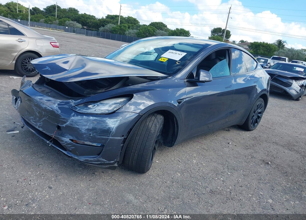 2022 TESLA MODEL Y LONG RANGE DUAL MOTOR ALL-WHEEL DRIVE VIN: 7SAYGDEE6NA003715