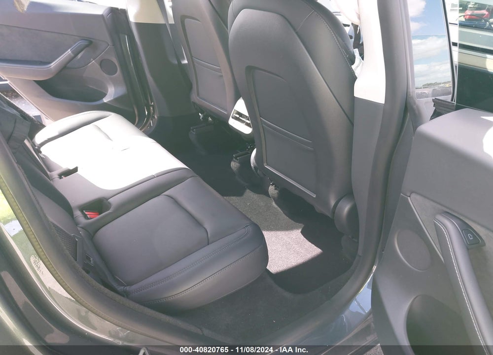2022 TESLA MODEL Y LONG RANGE DUAL MOTOR ALL-WHEEL DRIVE VIN: 7SAYGDEE6NA003715