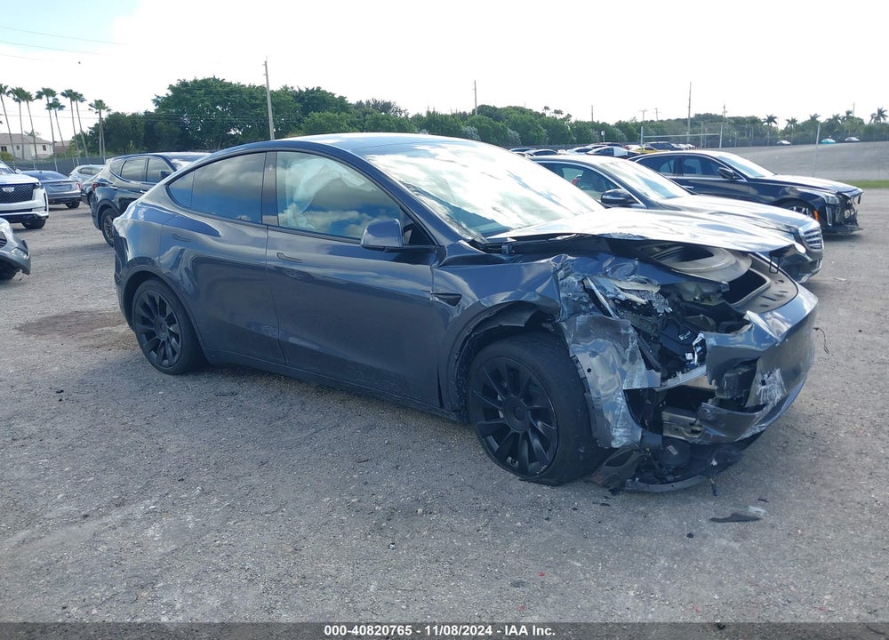 2022 TESLA MODEL Y LONG RANGE DUAL MOTOR ALL-WHEEL DRIVE VIN: 7SAYGDEE6NA003715