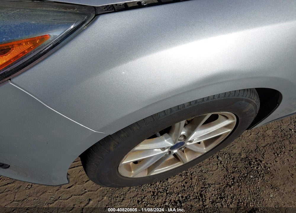 2015 FORD FOCUS SE VIN: 1FADP3K24FL308055