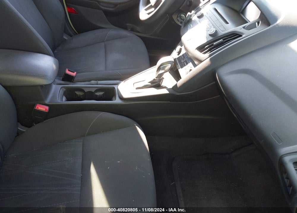 2015 FORD FOCUS SE VIN: 1FADP3K24FL308055