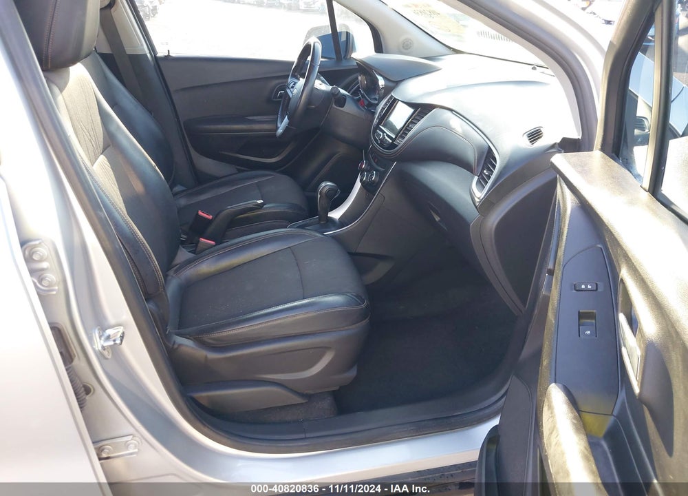 2019 CHEVROLET TRAX LT VIN: KL7CJLSB7KB811020