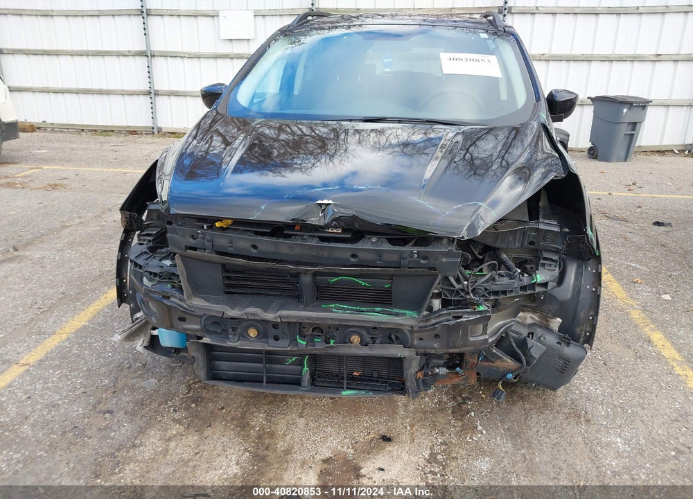 2018 FORD ESCAPE SE VIN: 1FMCU9GD5JUA05053