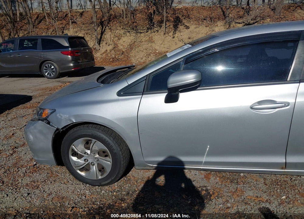 2015 HONDA CIVIC LX VIN: 2HGFB2F58FH562611
