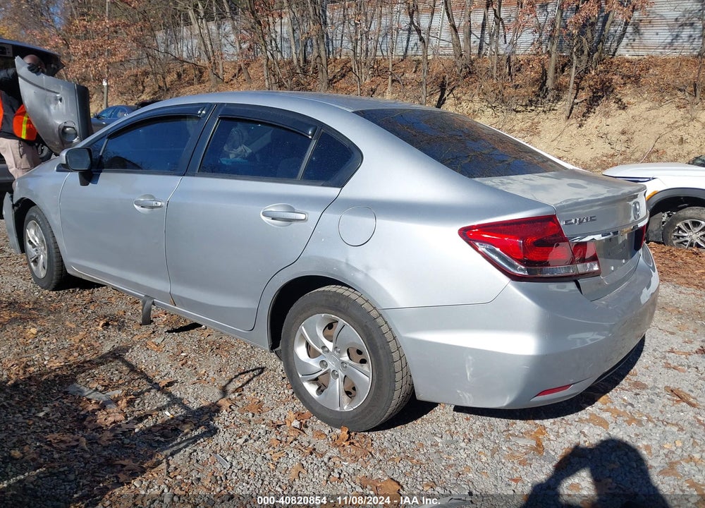 2015 HONDA CIVIC LX VIN: 2HGFB2F58FH562611