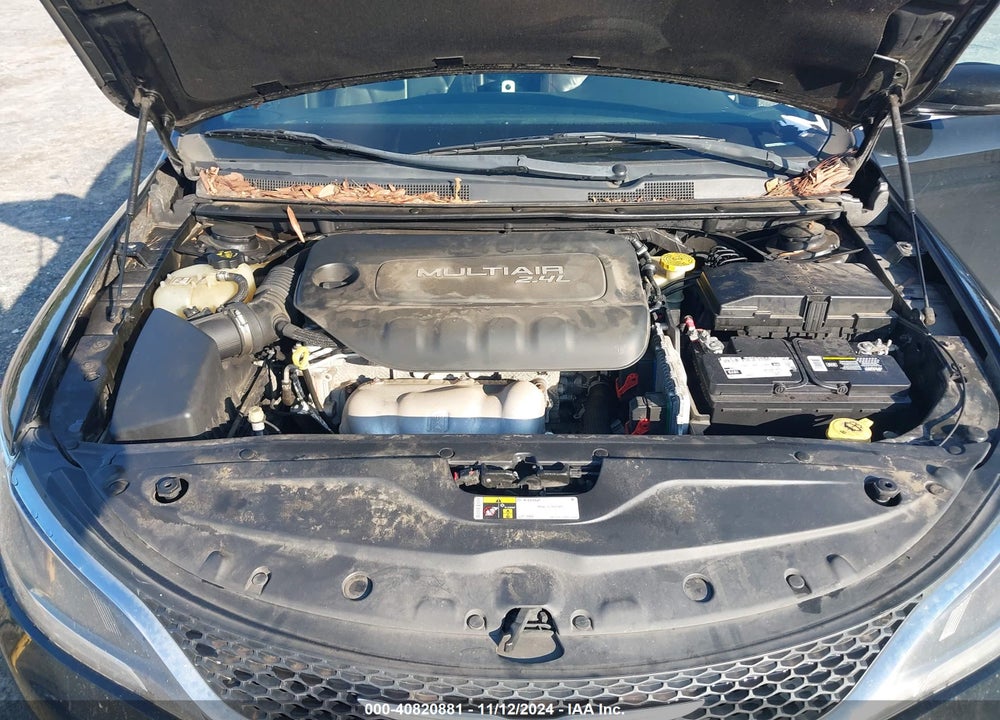 2015 CHRYSLER 200 C VIN: 1C3CCCCB5FN650879