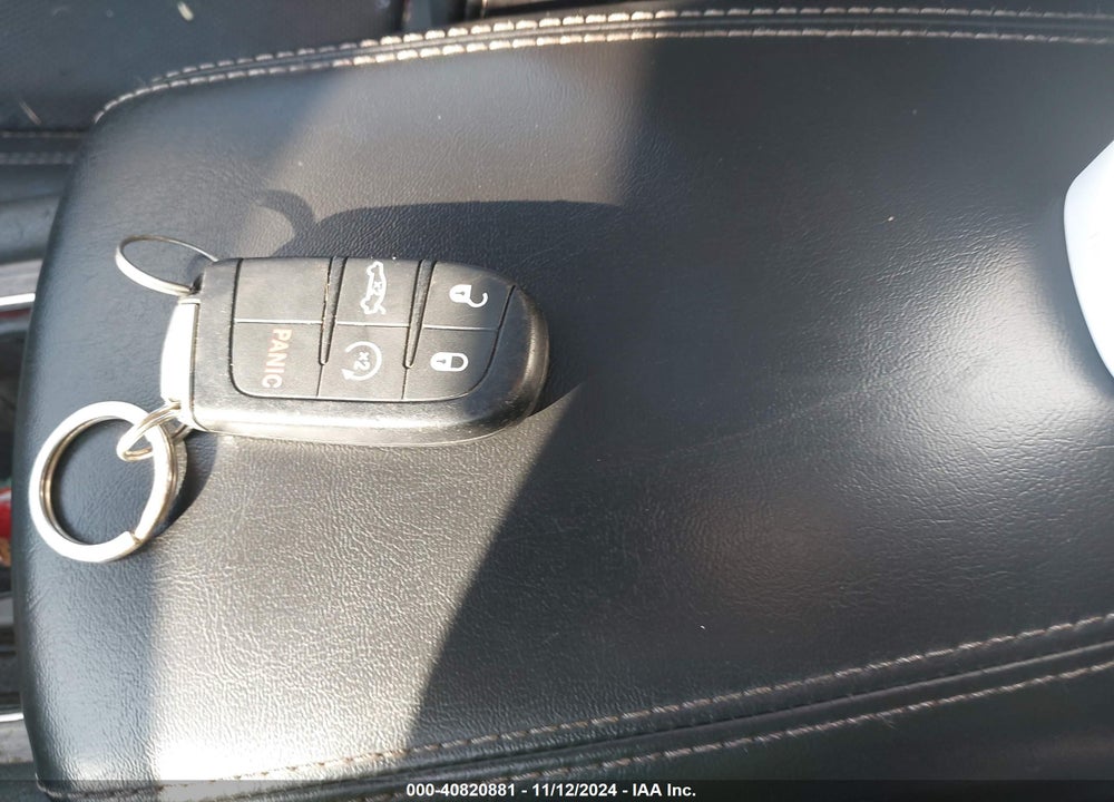 2015 CHRYSLER 200 C VIN: 1C3CCCCB5FN650879