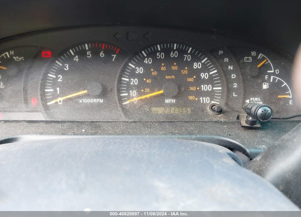 2002 TOYOTA TUNDRA SR5 V8 VIN: 5TBRT34112S287280