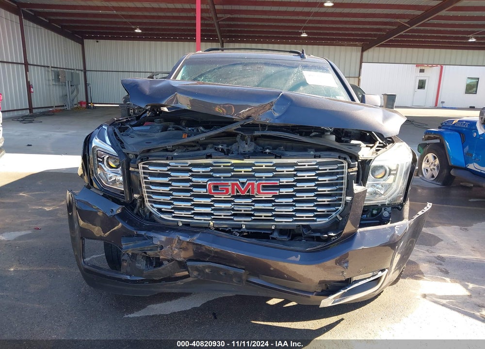 2018 GMC YUKON XL DENALI VIN: 1GKS2HKJ3JR305727