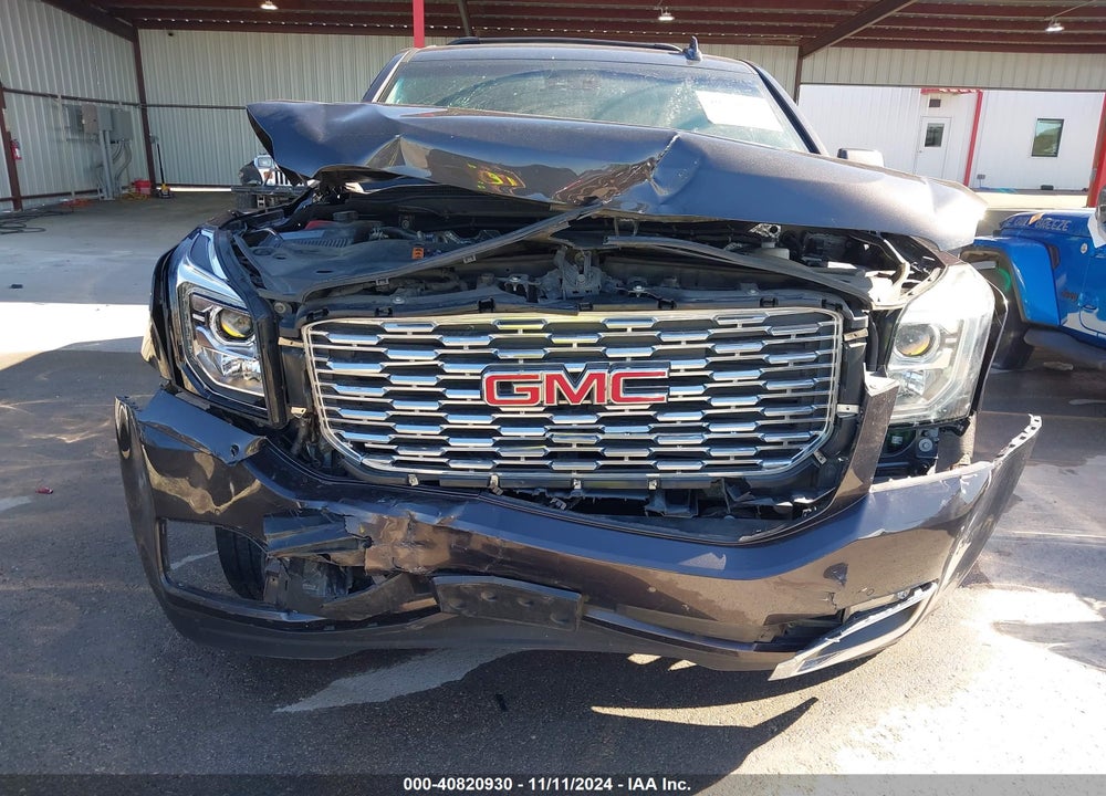 2018 GMC YUKON XL DENALI VIN: 1GKS2HKJ3JR305727