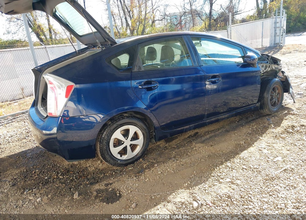 2013 TOYOTA PRIUS THREE VIN: JTDKN3DU2D1694330