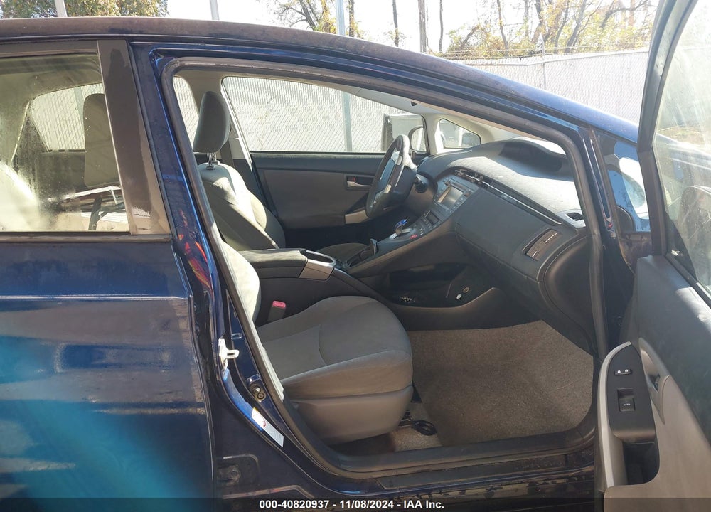 2013 TOYOTA PRIUS THREE VIN: JTDKN3DU2D1694330