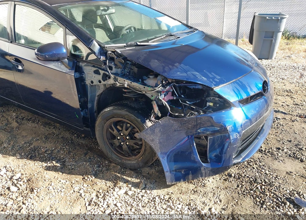 2013 TOYOTA PRIUS THREE VIN: JTDKN3DU2D1694330