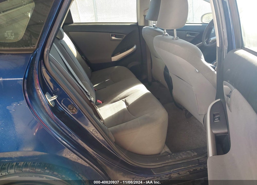 2013 TOYOTA PRIUS THREE VIN: JTDKN3DU2D1694330
