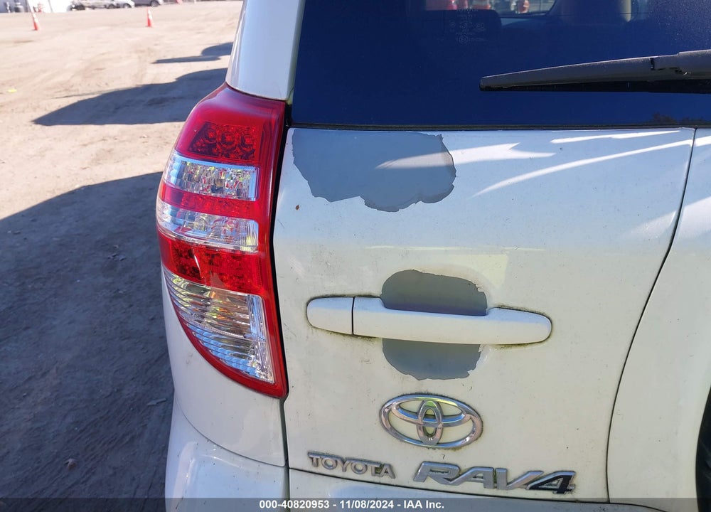 2010 TOYOTA RAV4 VIN: JTMBF4DV7A5026636