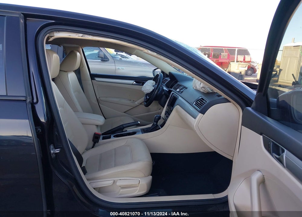 2019 VOLKSWAGEN PASSAT VIN: 1VWLA7A37KC012298