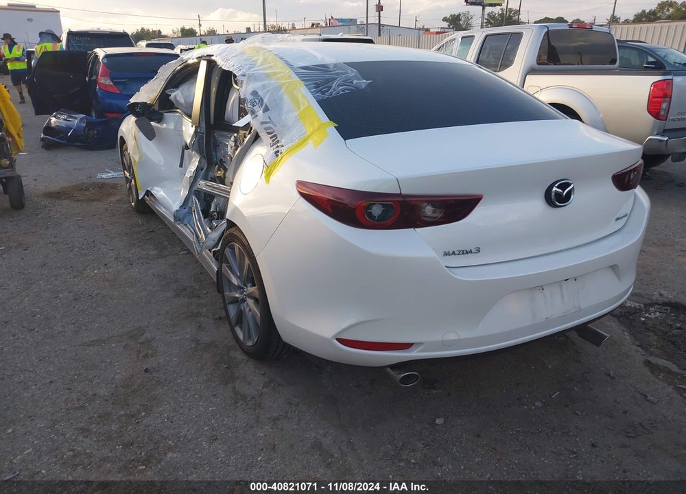 2023 MAZDA 3 2.5 S SELECT VIN: 3MZBPABM3PM385651