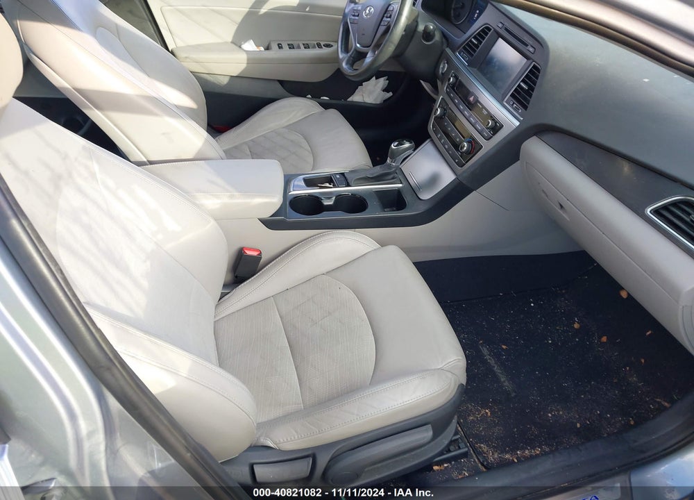 2017 HYUNDAI SONATA SPORT VIN: 5NPE34AF0HH480739