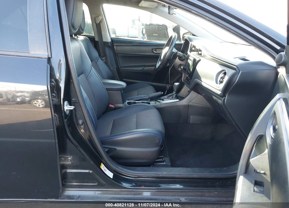 2018 TOYOTA COROLLA SE VIN: 2T1BURHE1JC967368