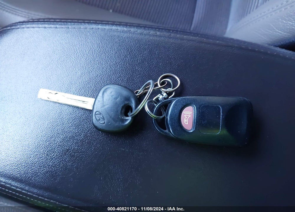 2012 HYUNDAI TUCSON GLS VIN: KM8JU3AC8CU375923
