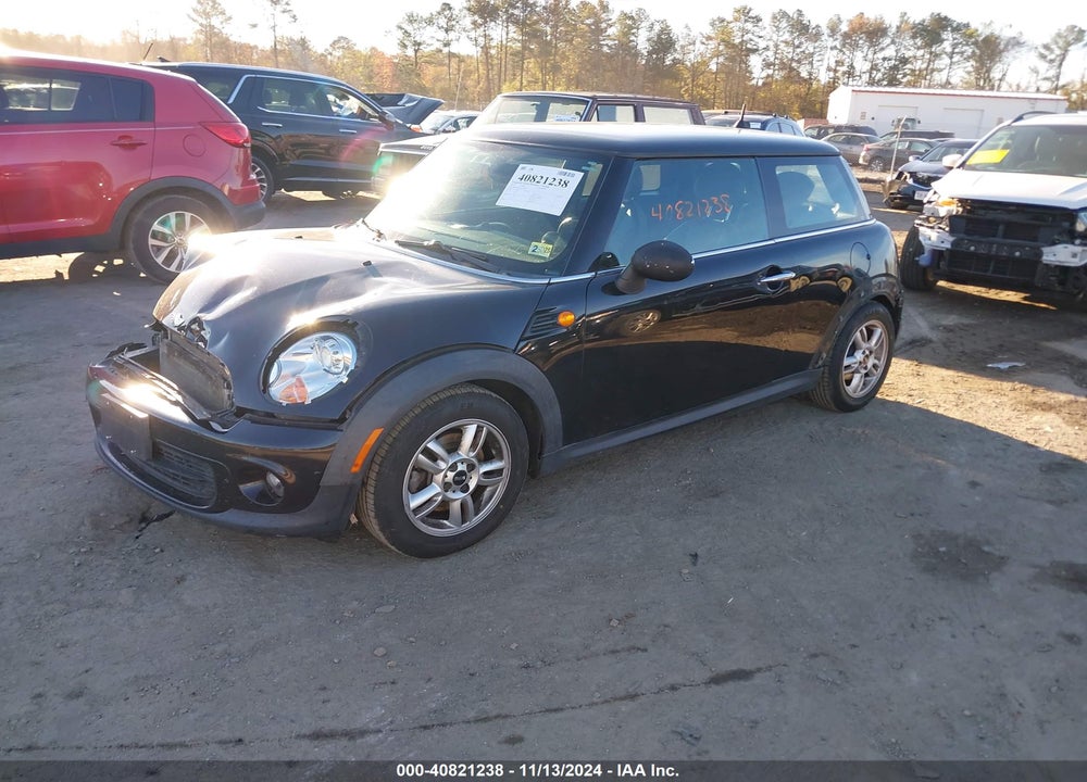 2012 MINI COOPER VIN: WMWSU3C53CT186543