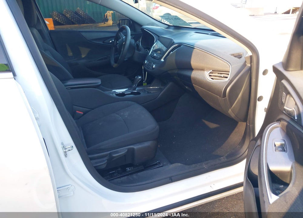 2019 CHEVROLET MALIBU VIN: 1G1ZD5ST6KF120314