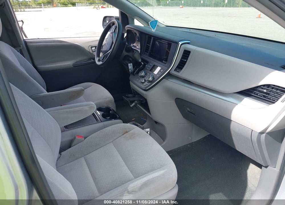 2016 TOYOTA SIENNA LE 8 PASSENGER VIN: 5TDKK3DC0GS695256
