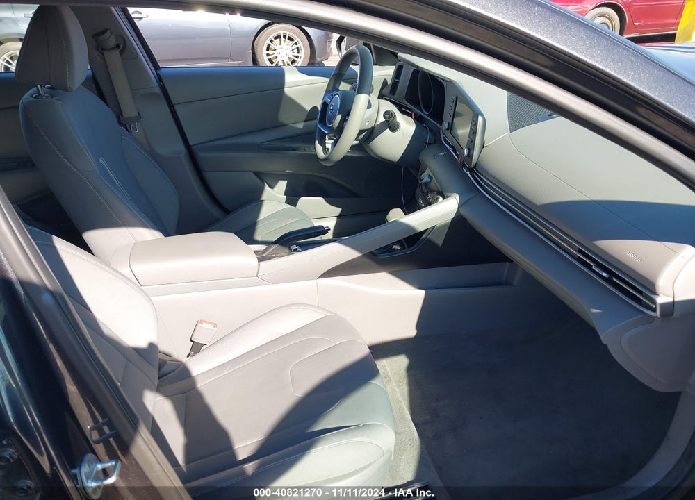 2021 HYUNDAI ELANTRA SEL VIN: 5NPLM4AG7MH052500