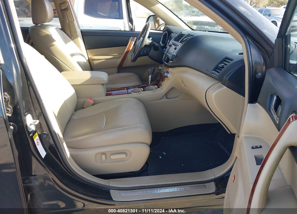2013 TOYOTA HIGHLANDER LIMITED V6 VIN: 5TDYK3EH3DS105941
