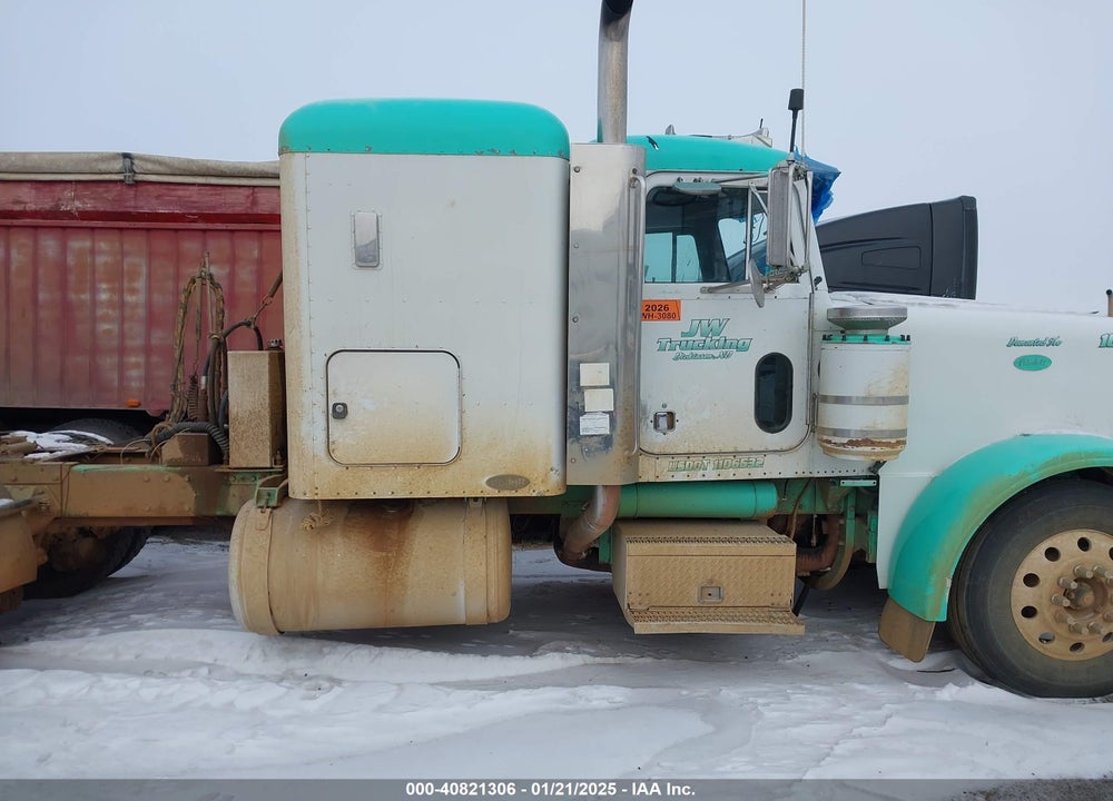 1995 PETERBILT 379 VIN: 1XP5DR9XXSN377843