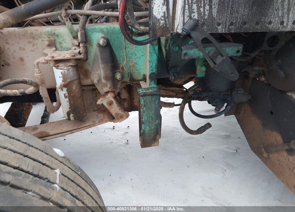 1995 PETERBILT 379 VIN: 1XP5DR9XXSN377843