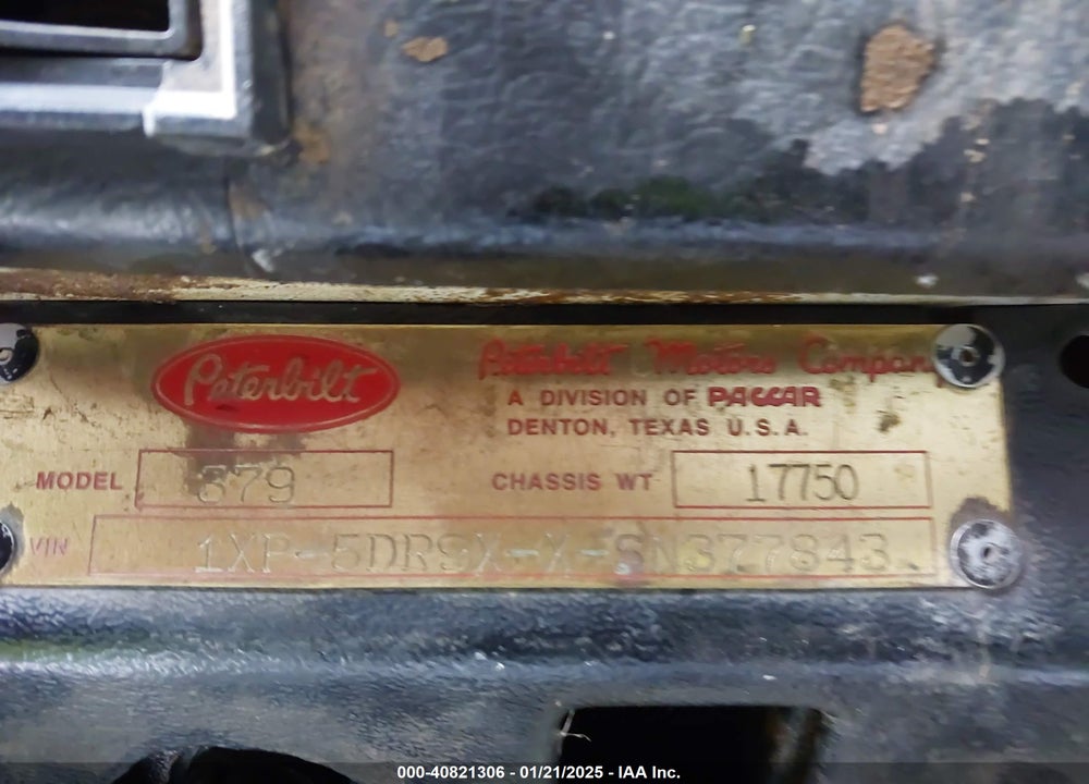 1995 PETERBILT 379 VIN: 1XP5DR9XXSN377843