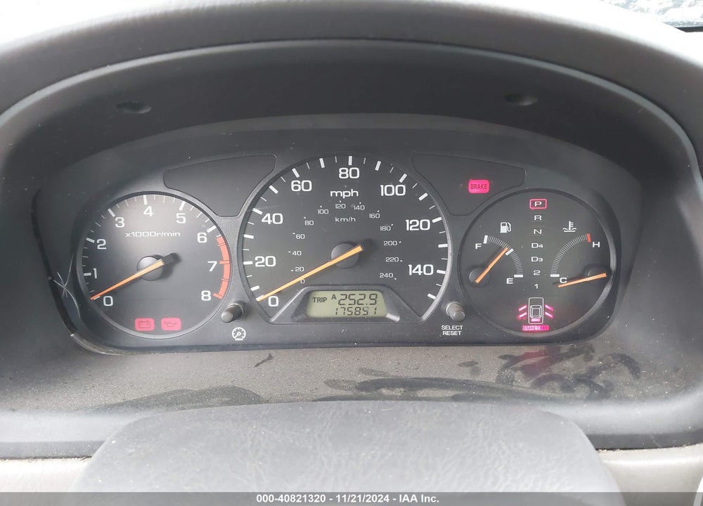 2002 HONDA ACCORD 2.3 SE VIN: 1HGCG56762A102427