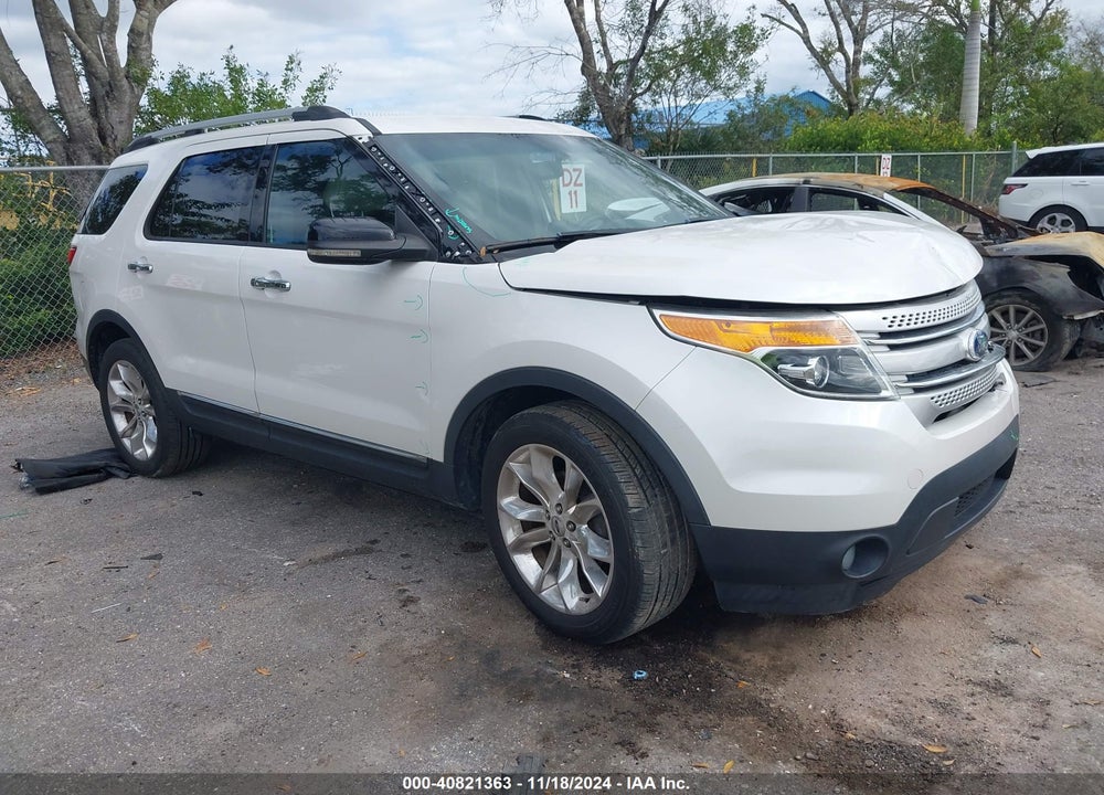 2011 FORD EXPLORER XLT VIN: 1FMHK8D88BGA44703