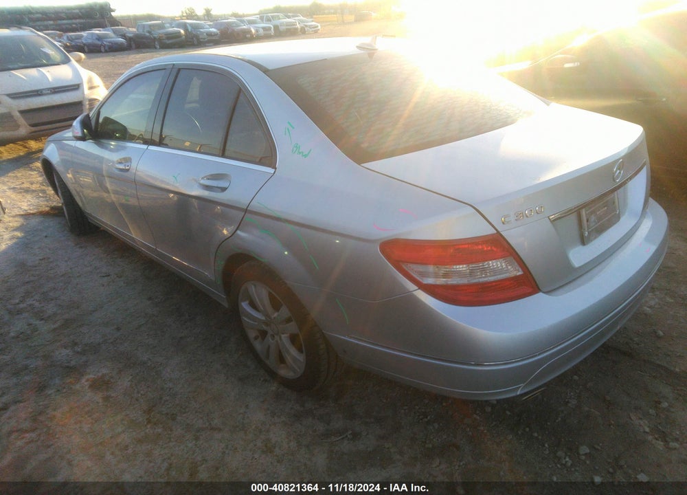 2009 MERCEDES-BENZ C 300 LUXURY/SPORT VIN: WDDGF54X69R044942