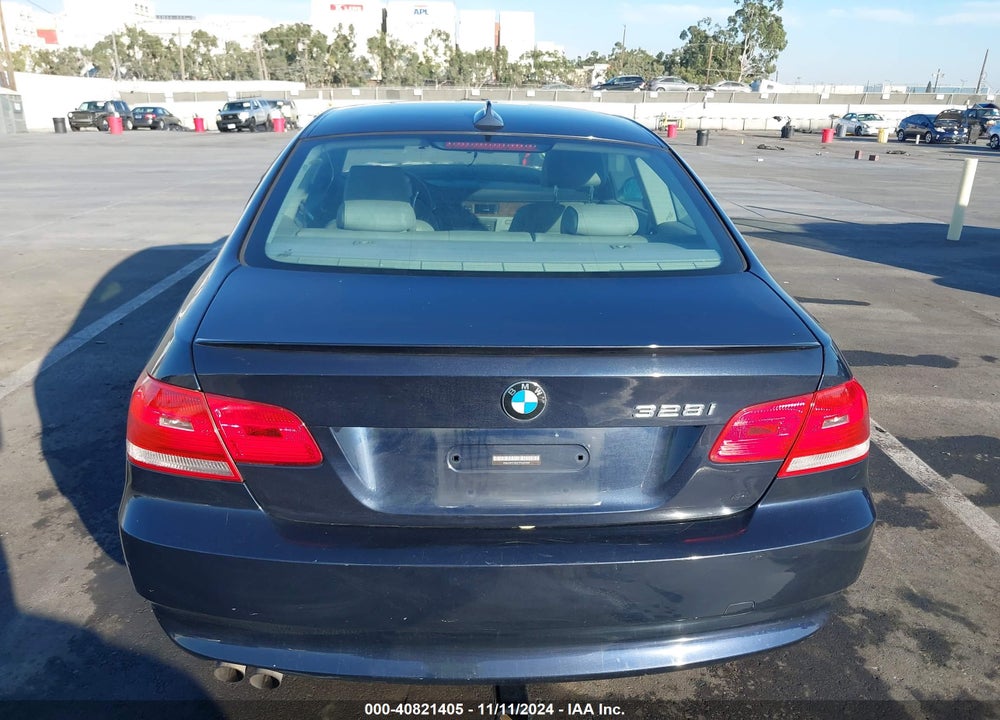 2007 BMW 328I VIN: WBAWV13527PG07009