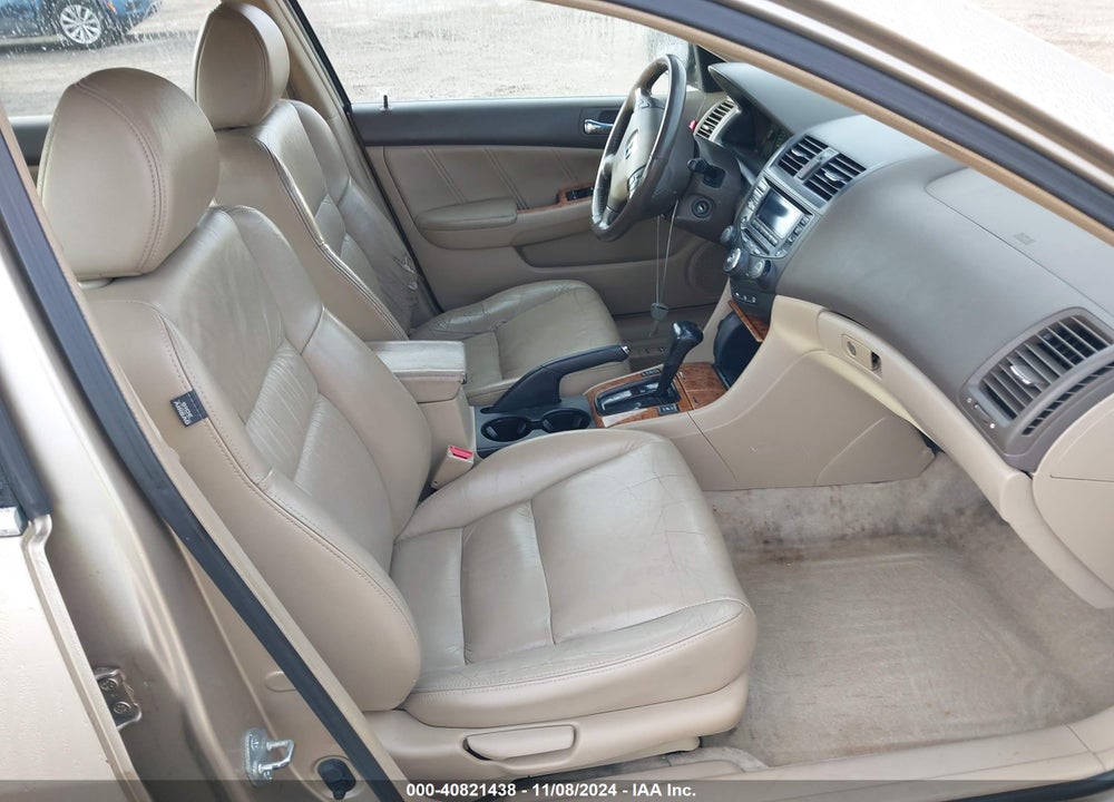 2005 HONDA ACCORD 2.4 EX VIN: 1HGCM56875A160133