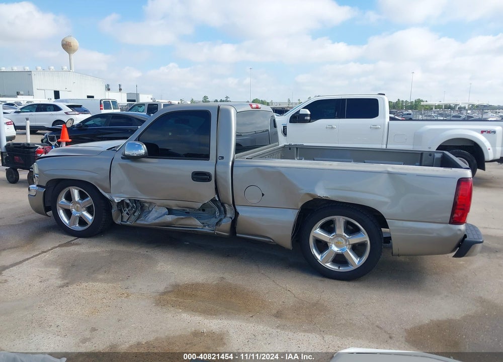 2000 GMC SIERRA 1500 SL VIN: 1GTEC14W5YZ345727