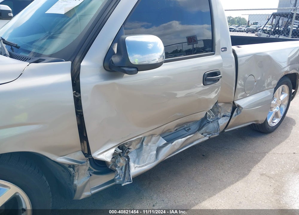2000 GMC SIERRA 1500 SL VIN: 1GTEC14W5YZ345727