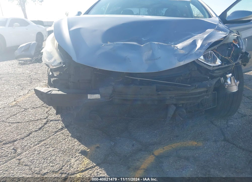 2015 HYUNDAI ELANTRA LIMITED VIN: 5NPDH4AE1FH556132