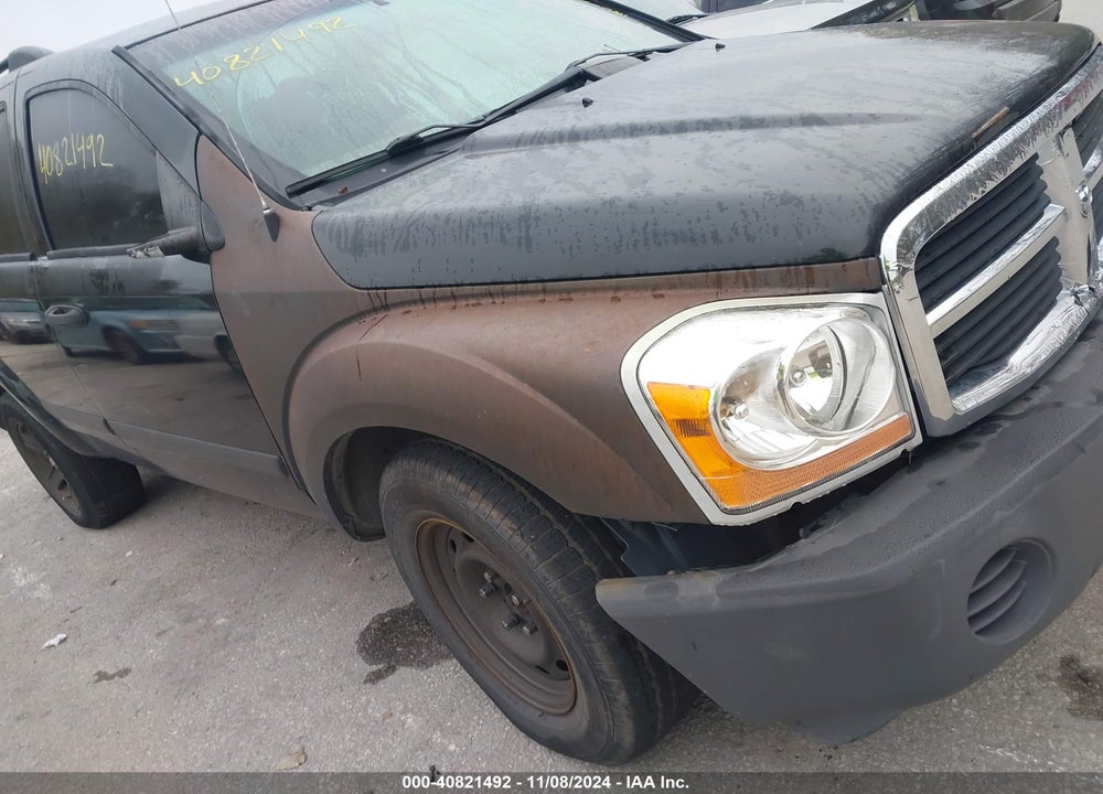 2006 DODGE DURANGO SXT VIN: 1D4HB38N06F173380