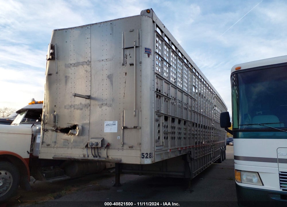 2019 M H EBY TRAILERS LIVESTOCK TRAILER VIN: 4A2LD5333K3005281