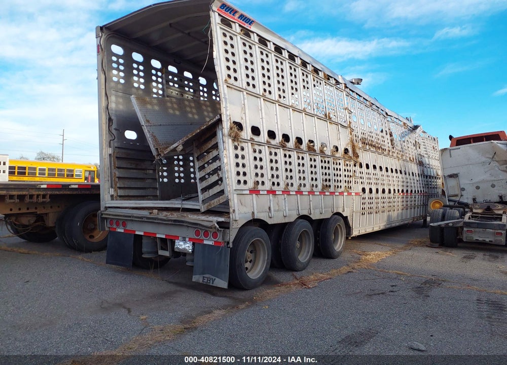 2019 M H EBY TRAILERS LIVESTOCK TRAILER VIN: 4A2LD5333K3005281