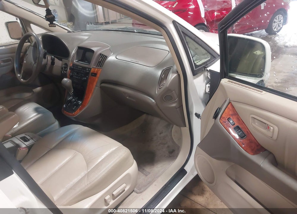 2000 LEXUS RX 300 VIN: JT6HF10U7Y0143931