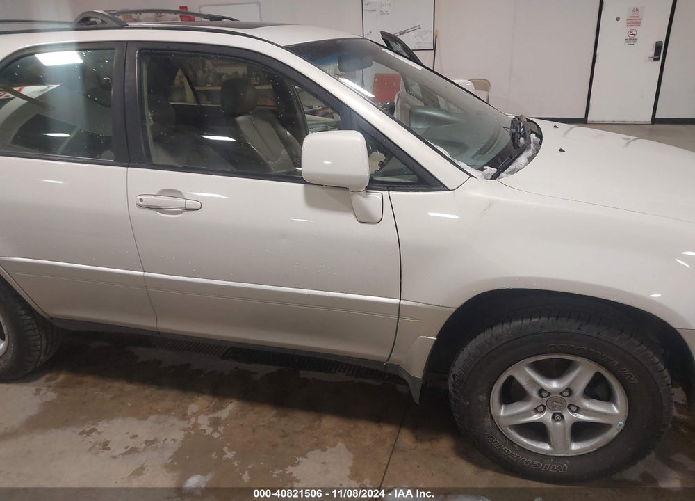 2000 LEXUS RX 300 VIN: JT6HF10U7Y0143931