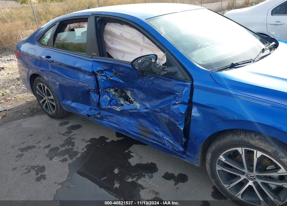 2024 VOLKSWAGEN JETTA 1.5T SPORT VIN: 3VWAM7BU0RM084720