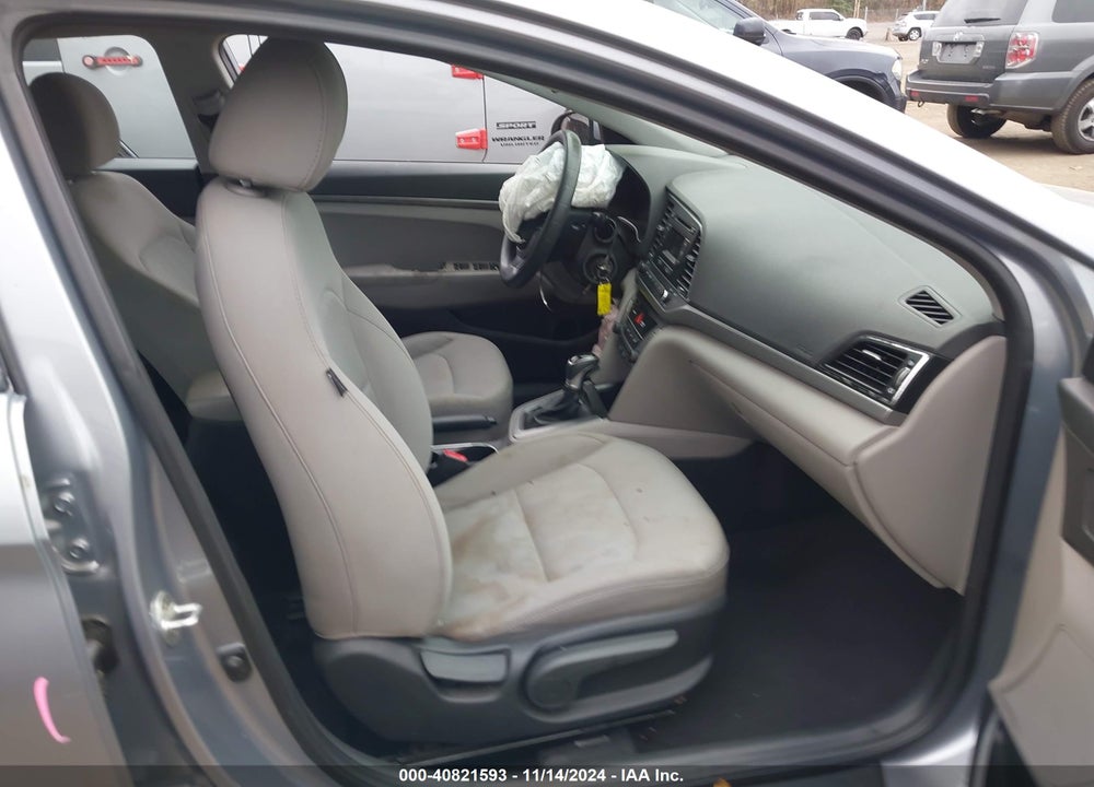 2017 HYUNDAI ELANTRA SE VIN: 5NPD74LF4HH166797