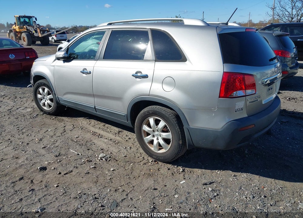 2013 KIA SORENTO LX VIN: 5XYKT3A67DG399980