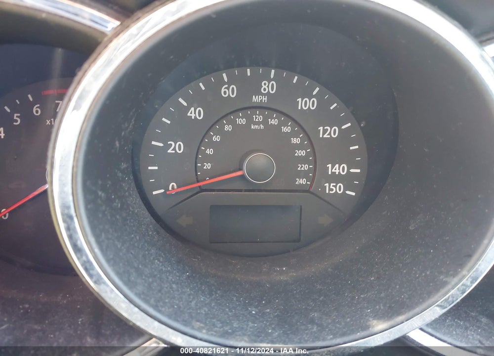 2013 KIA SORENTO LX VIN: 5XYKT3A67DG399980