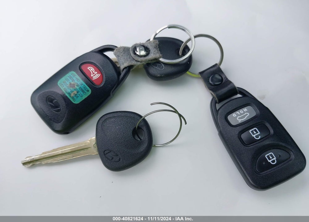 2014 HYUNDAI ELANTRA SE VIN: KMHDH4AE1EU182735